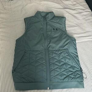 Men’s green Under Armour ColdGear Storm Reactor Performance Vest Size Medium
